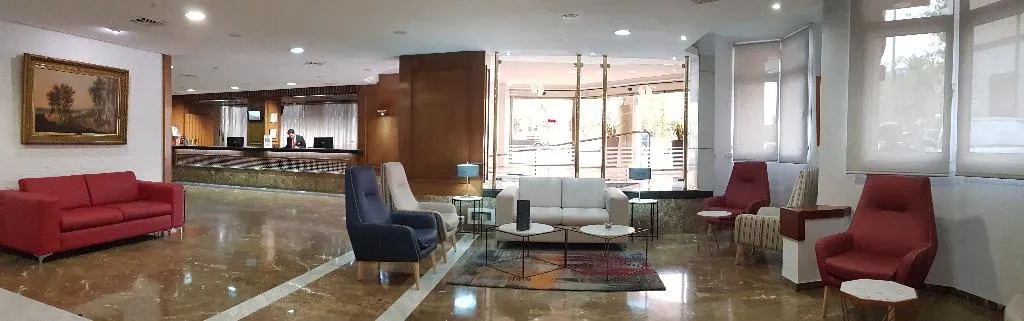 Lobby, Pasarela, Seville