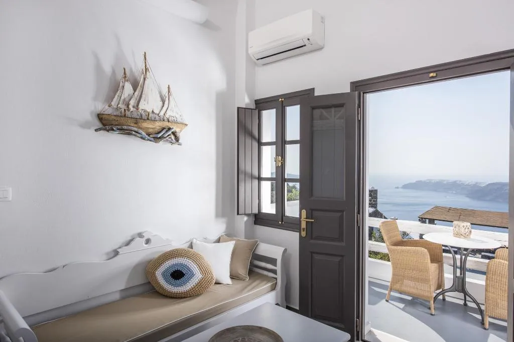 Room, Caldera Memories, Santorini