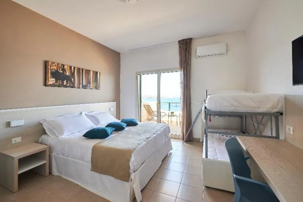 QUADRUPLE COMFORT SEA VIEW Room, CDS Hotels Terrasini, Palermo