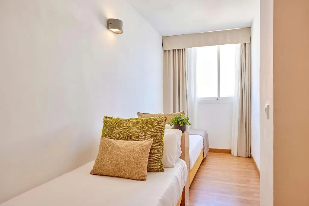 APARTMENT TWO BEDROOMS Room, Zafiro Bahia, Majorca