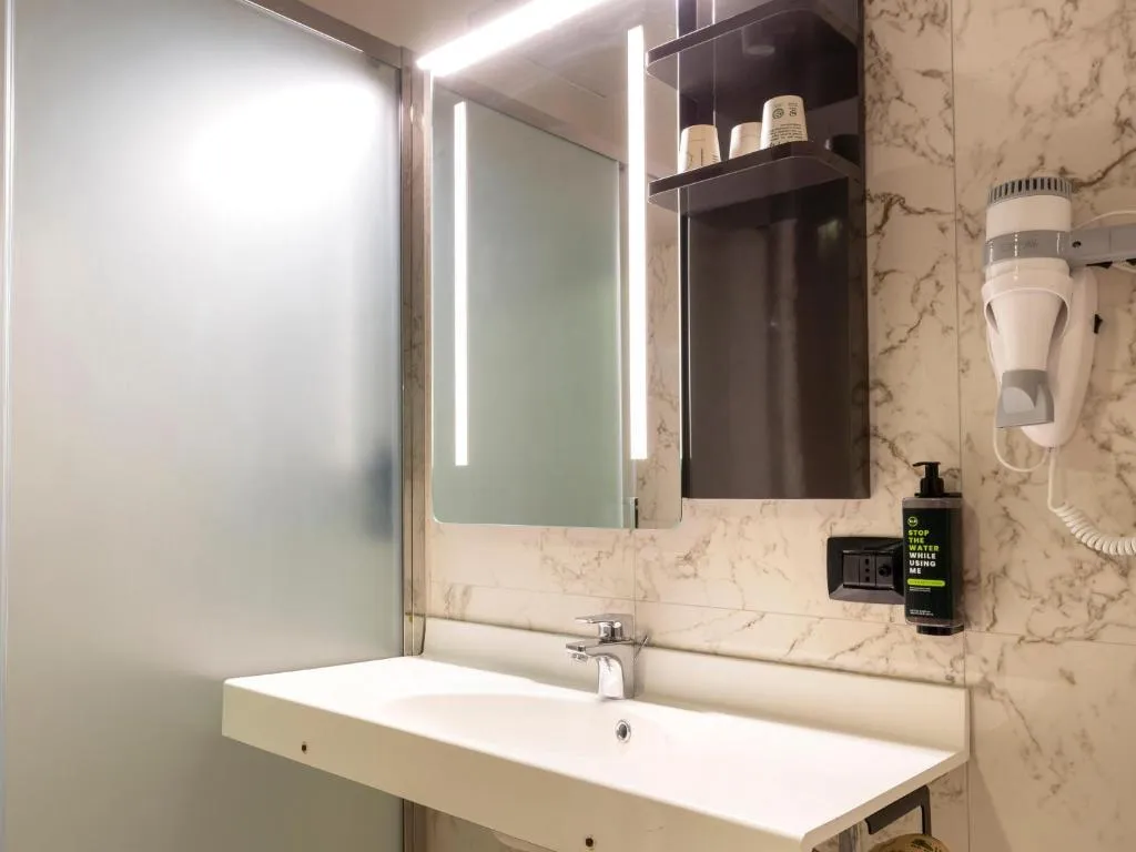 TWIN STANDARD Room, B&B Hotel Roma Trastevere, Rome