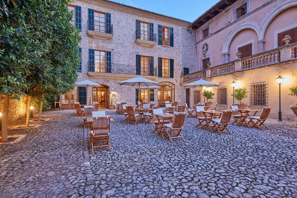Terrace, Cas Comte Petit Hotel & Spa, Majorca