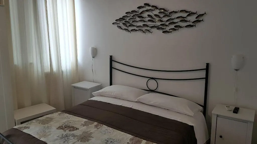 Room, PalermiT'amo, Palermo
