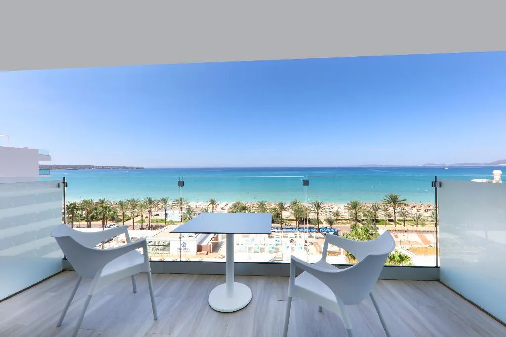 Double or Twin SUPERIOR SEA VIEW Room, Iberostar Waves Bahía de Palma, Majorca
