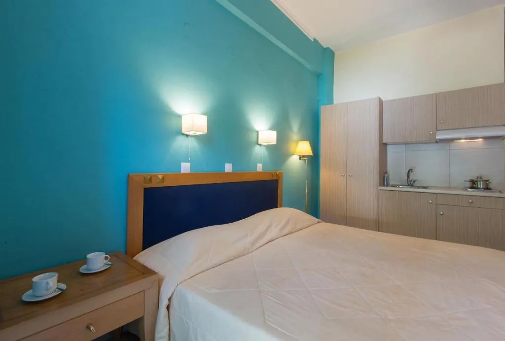 Room, Tolon Beach Hotel, Athens