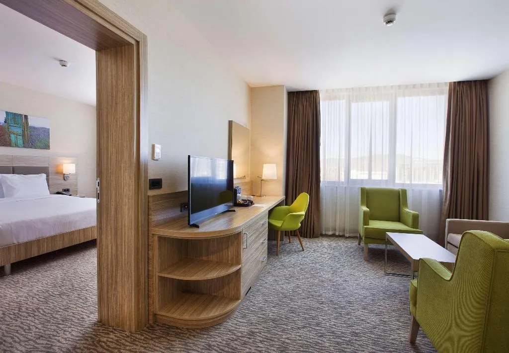JUNIOR SUITE KING SIZE BED Room, Hilton Garden Inn Isparta, Antalya