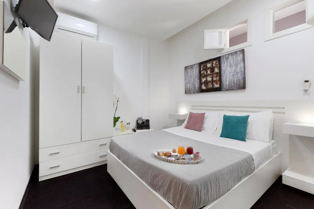 Double or Twin WITH DOUBLE BED Room, Hotel Herculaneum, Naples