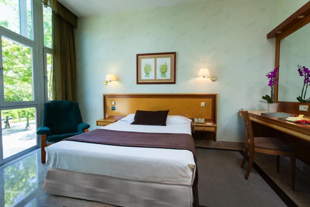 Room, VP Jardin de Tres Cantos, Madrid