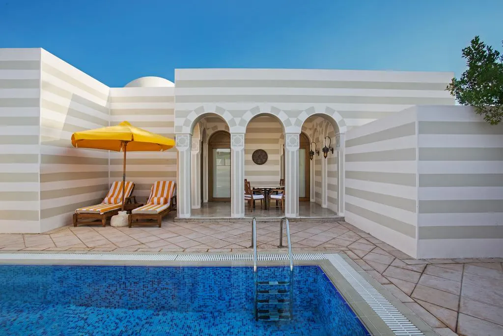 SUITE STANDARD Room, The Oberoi Beach Resort, Sahl Hasheesh, Red Sea Riviera