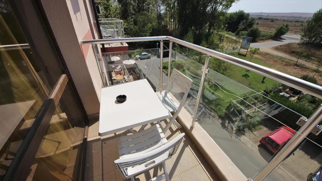 APARTMENT WITH BALCONY Room, Menada Tarsis Apartments, Bourgas