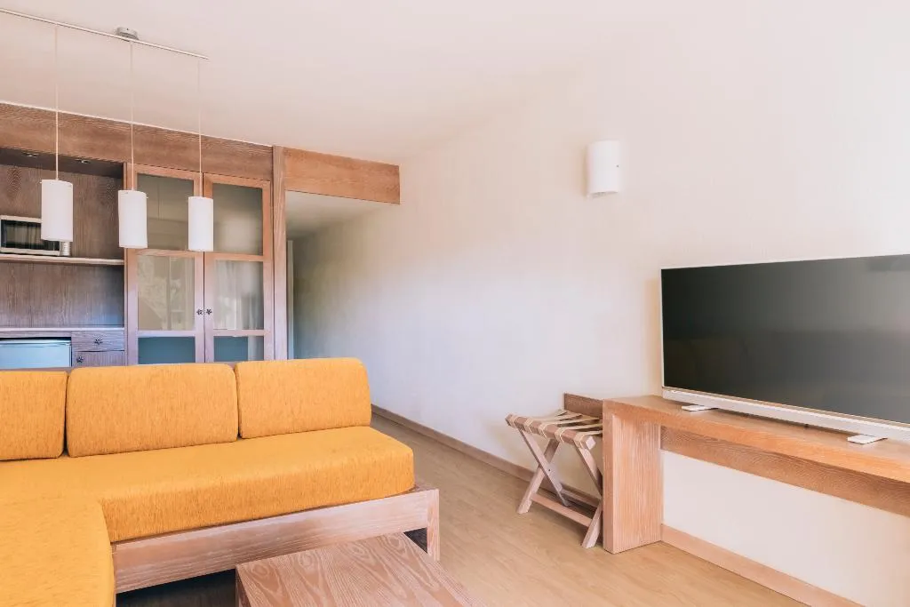 FAMILY ROOM STANDARD Room, Iberostar Waves Pinos Park, Majorca