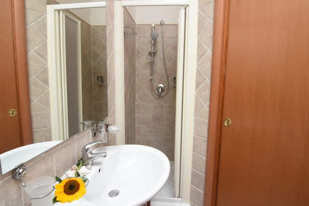 APARTMENT SEA VIEW WITH TERRACE Room, Case Così Apartments Napoli, Naples