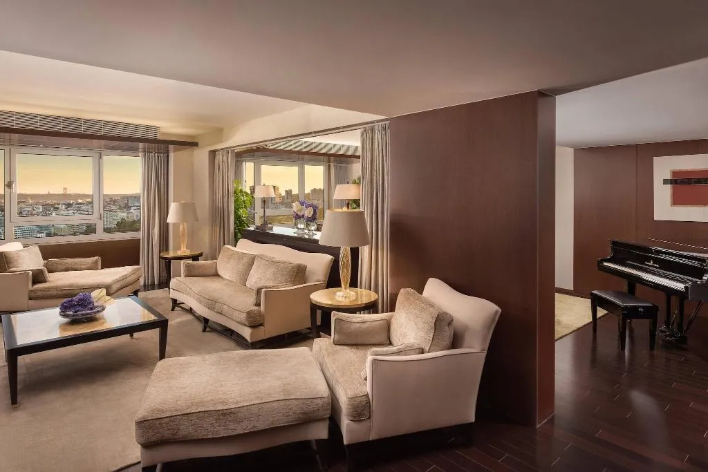 Room, Sheraton Lisboa Hotel & Spa, Lisbon