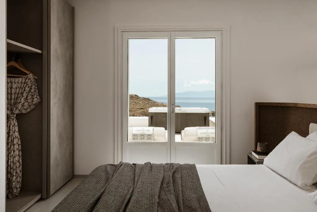 JUNIOR SUITE SEA VIEW Room, Casa Del Mar Mykonos Seaside Resort, Mykonos