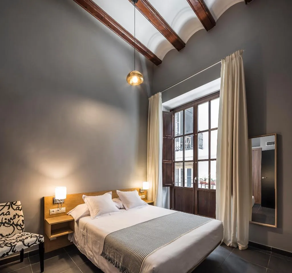APARTMENT ONE BEDROOM Room, Catalina Suites San Nicolas 3*, Valencia