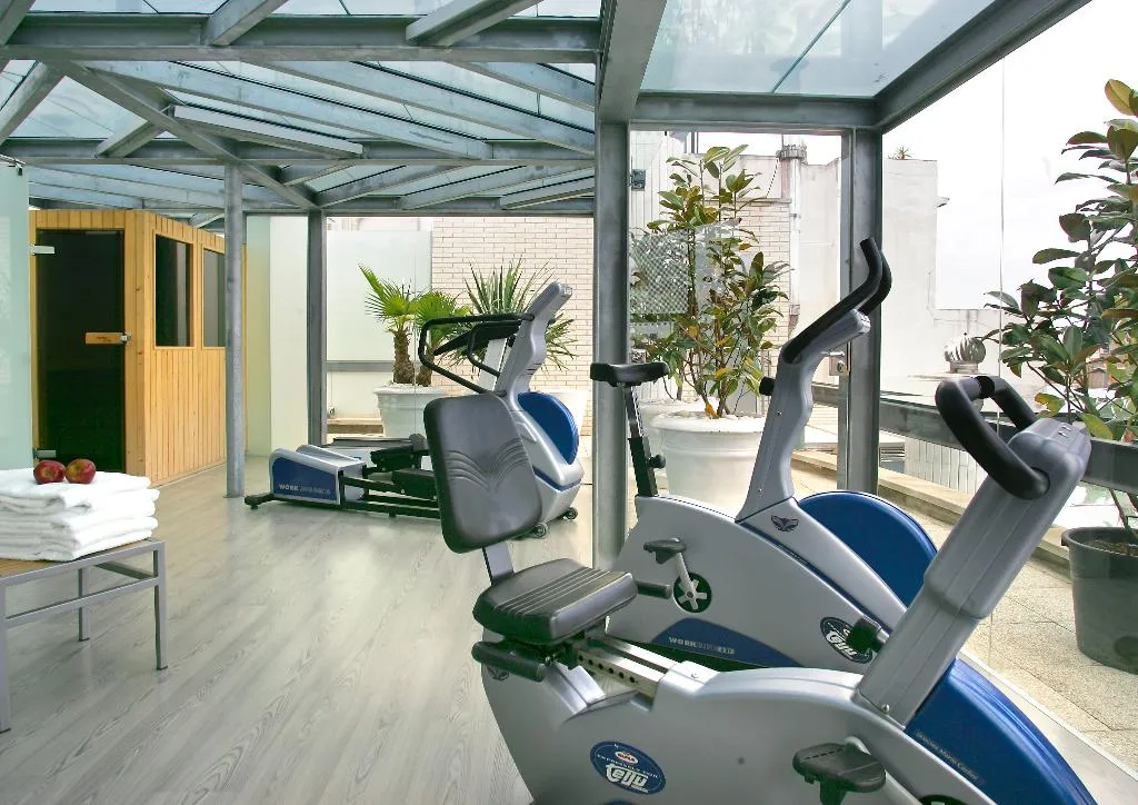 Sports and Entertainment, Claris and Spa, Barcelona