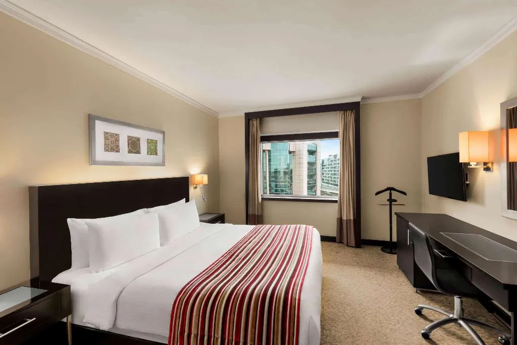 JUNIOR SUITE STANDARD Room, Ramada Plaza by Wyndham Dubai Deira, Dubai