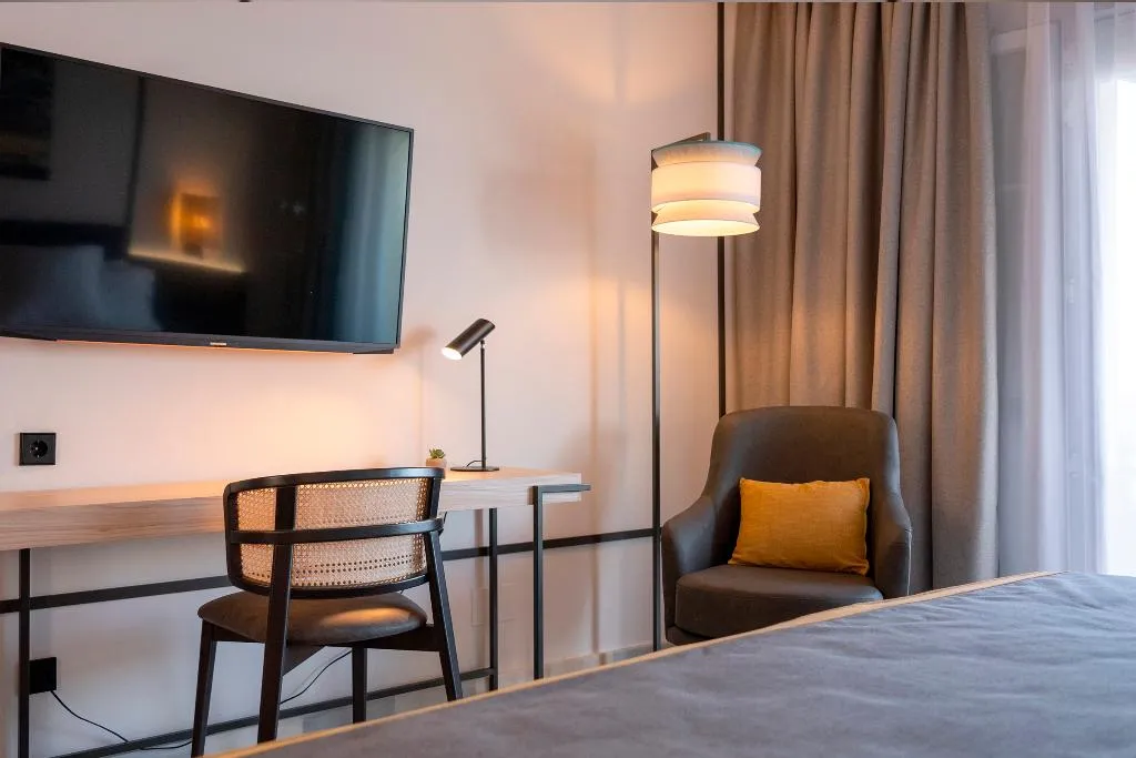 DOUBLE DELUXE SEA VIEW Room, URH Sitges Playa, Costa Brava