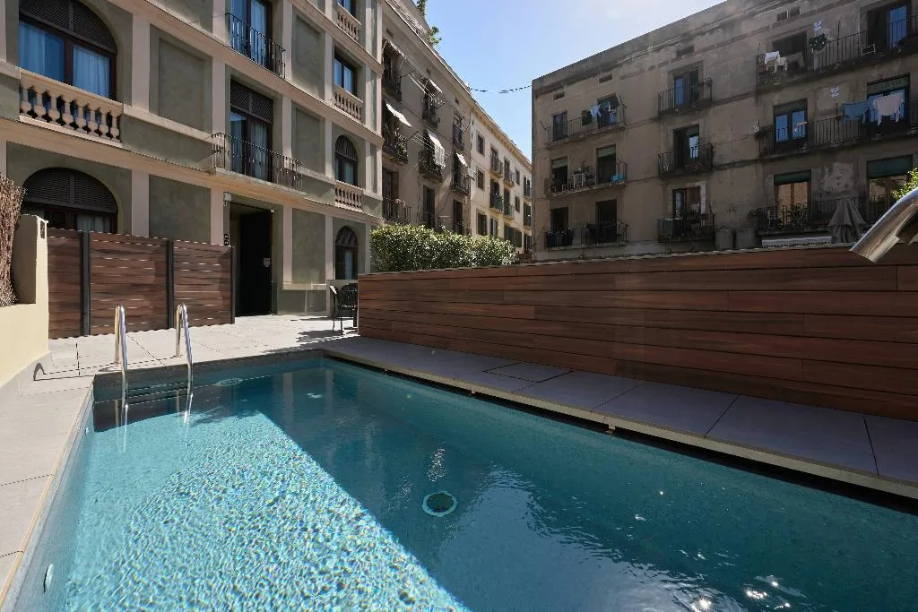 Pool, Catalonia Port, Barcelona