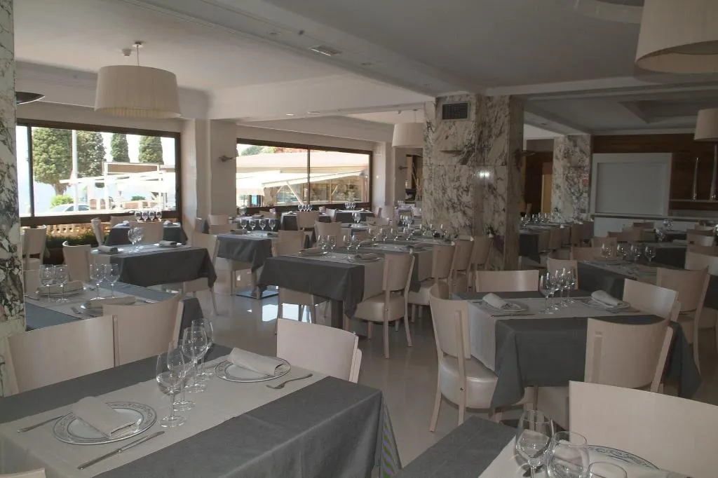 Restaurant, Canyelles Marina 3000, Costa Brava