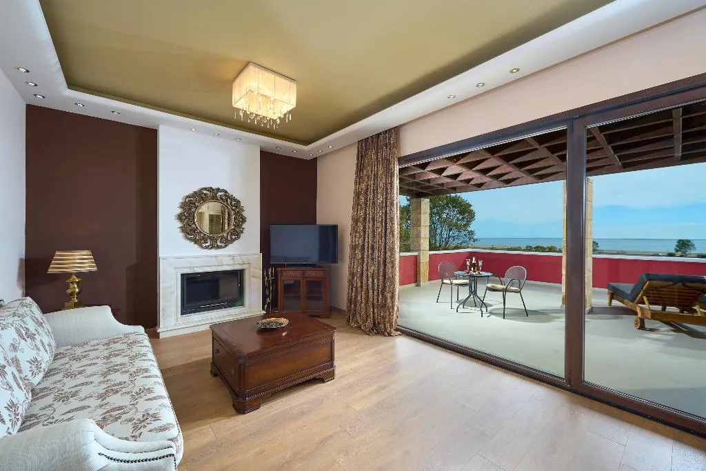 SUITE GRAND Room, Mediterranean Princess Adults Only Hotel, Thessaloniki