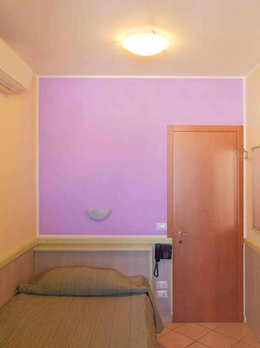 SINGLE STANDARD Room, Arco Romana, Milan