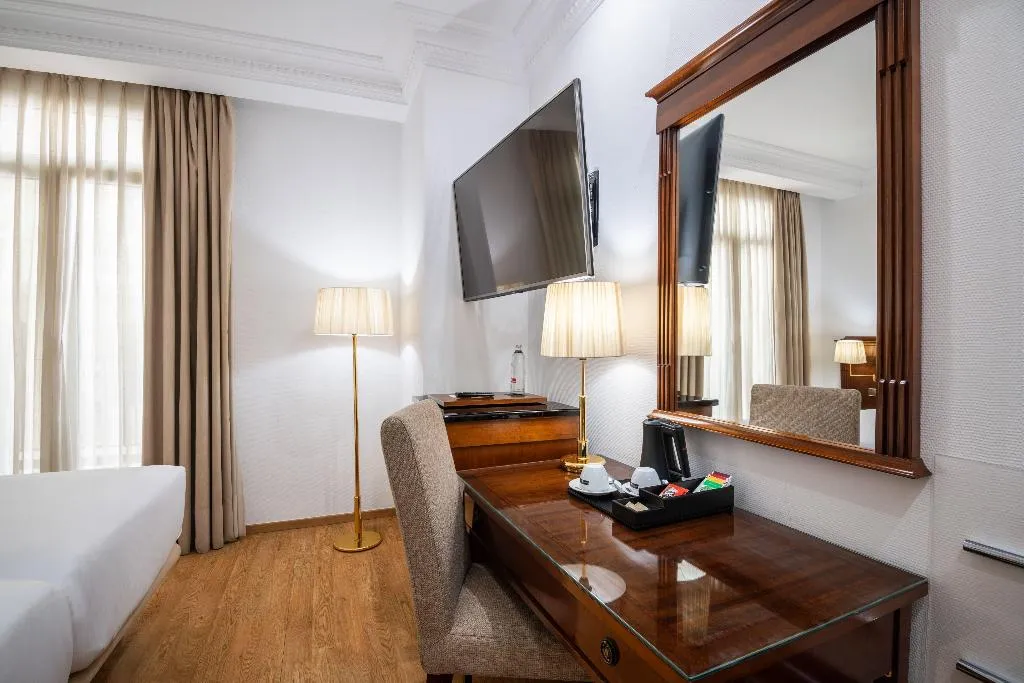 DOUBLE STANDARD Room, Melia Plaza, Valencia