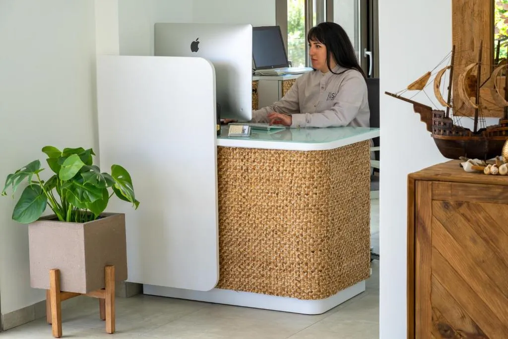 Lobby, Niso Skiathos, Skiathos
