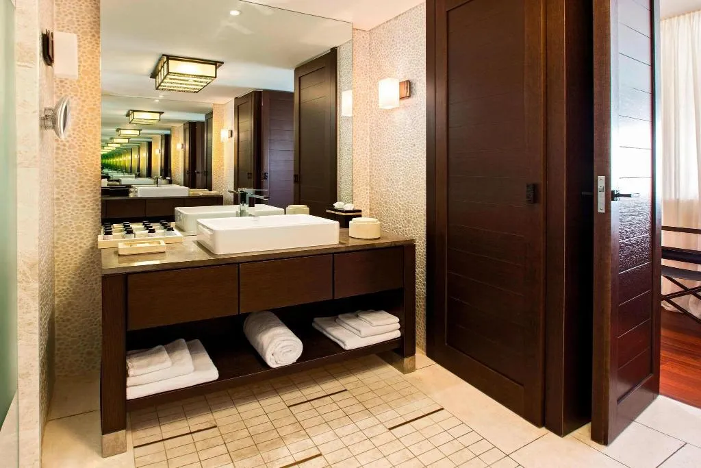 SUITE GRAND Room, The Romanos, A Luxury Collection Resort, Kalamata