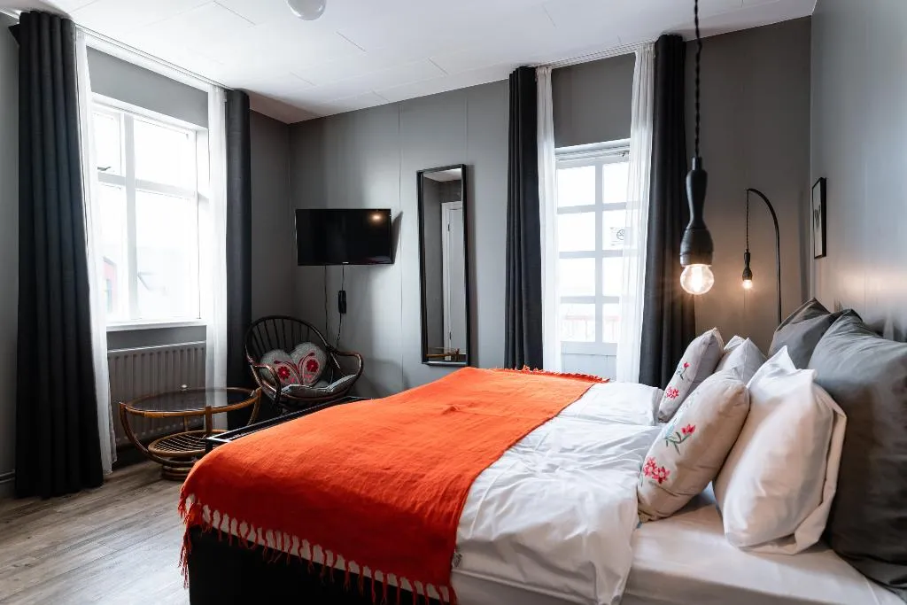 Double or Twin STANDARD Room, Hotel Leifur Eiriksson, Reykjavik