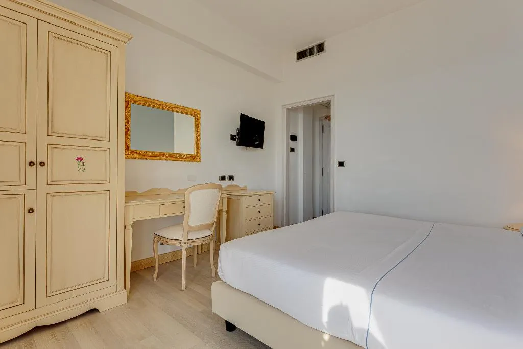 DOUBLE SIDE SEA VIEW Room, Cavalluccio Marino Hotel, Rome