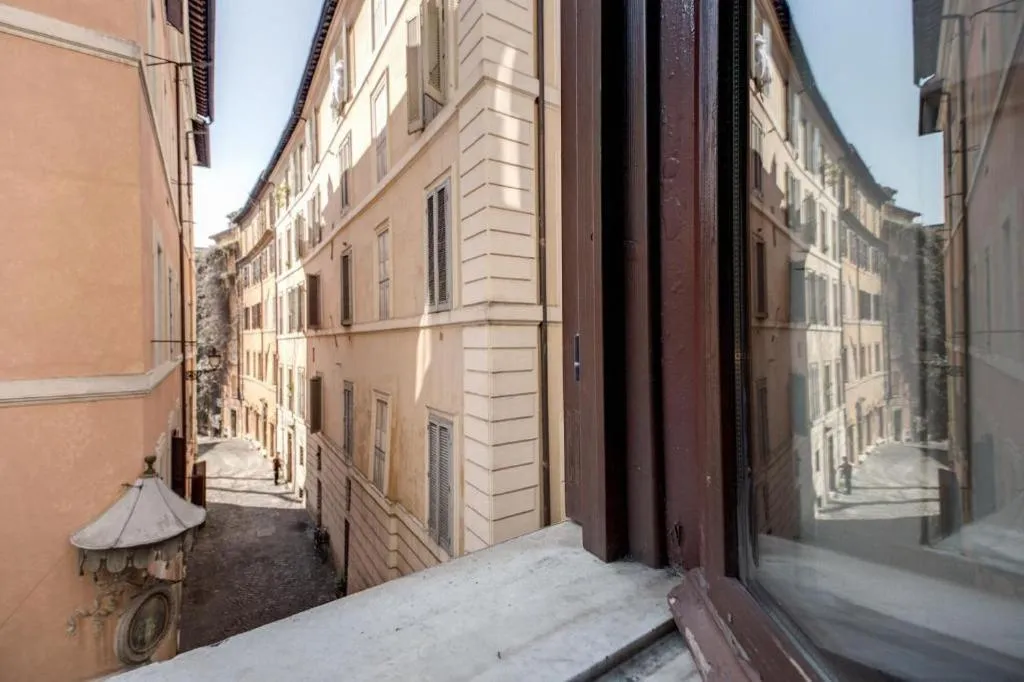 Room, Nova Domizia, Rome