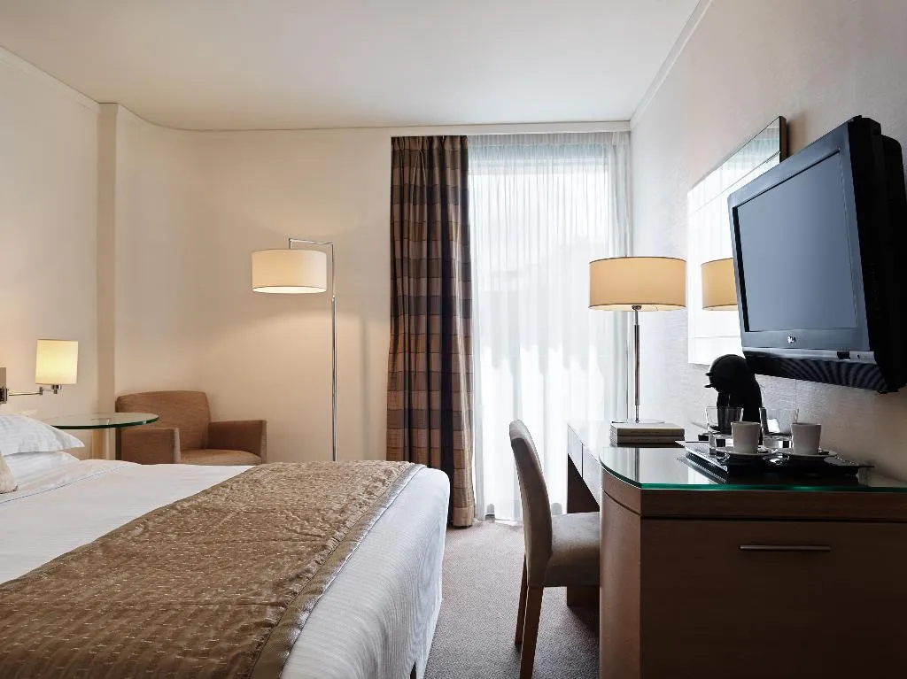 Double or Twin SUPERIOR POOL VIEW Room, Galaxy Hotel Iraklio, Crete