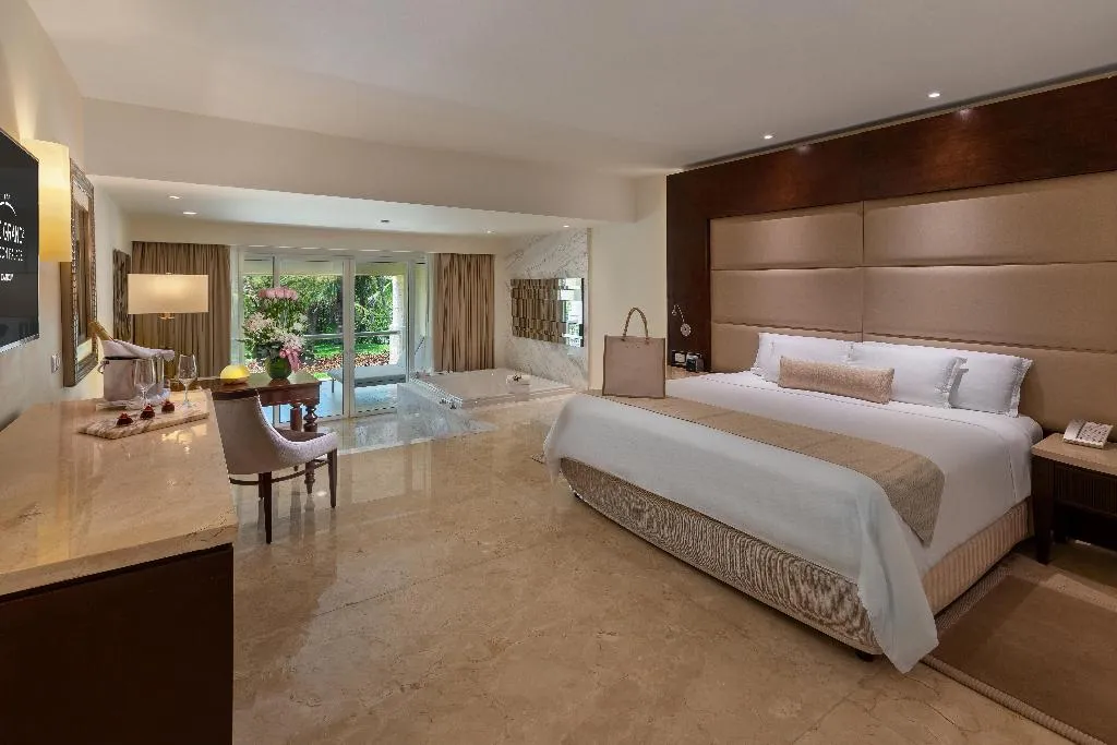 SUITE HONEYMOON Room, The Grand at Moon Palace - All inclusive, Cancun Area