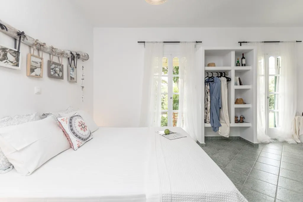 STUDIO SUPERIOR WITH TERRACE Room, Palatiana Agriturismo - Philoxenia Cottages, Crete