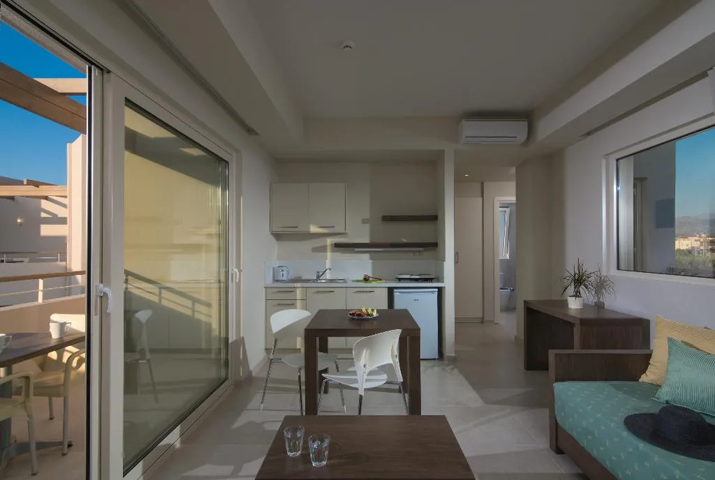 APARTMENT SUPERIOR Room, Ourania Apartments, Crete