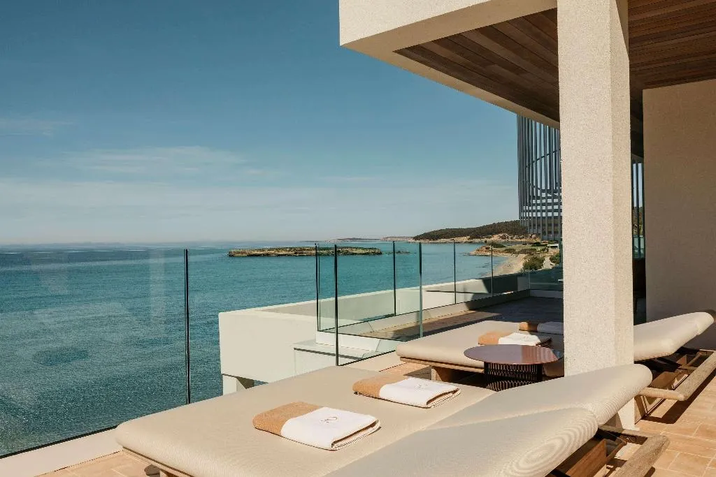 SUITE WITH PRIVATE POOL Room, Villa Le Blanc Gran Meliá Hotel, Menorca