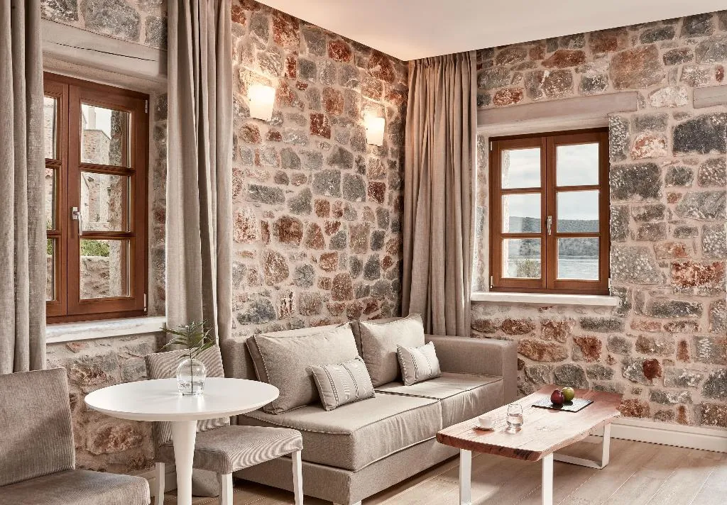 JUNIOR SUITE SEA VIEW Room, 100 Rizes Seaside Resort, Athens