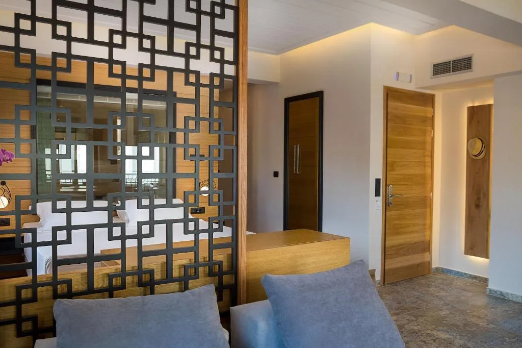 Room, Querini Luxury Suites, Crete
