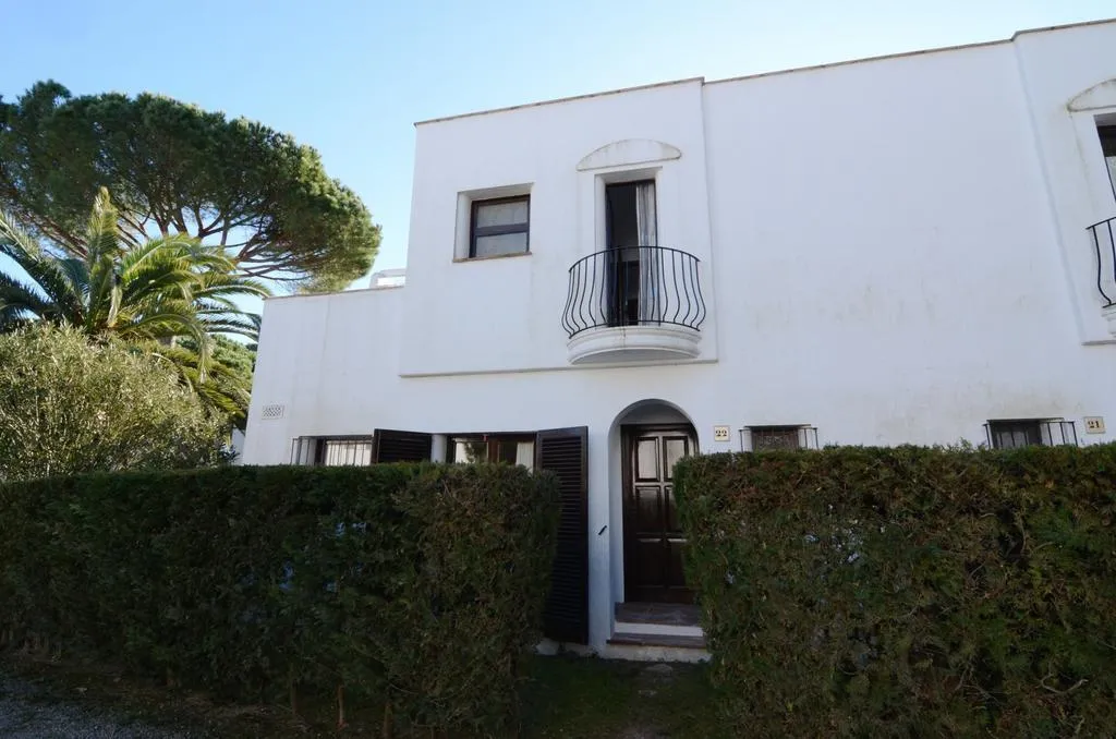 APARTMENT CAPACITY 7 THREE BEDROOMS Room, Piverd Golf, Costa Brava