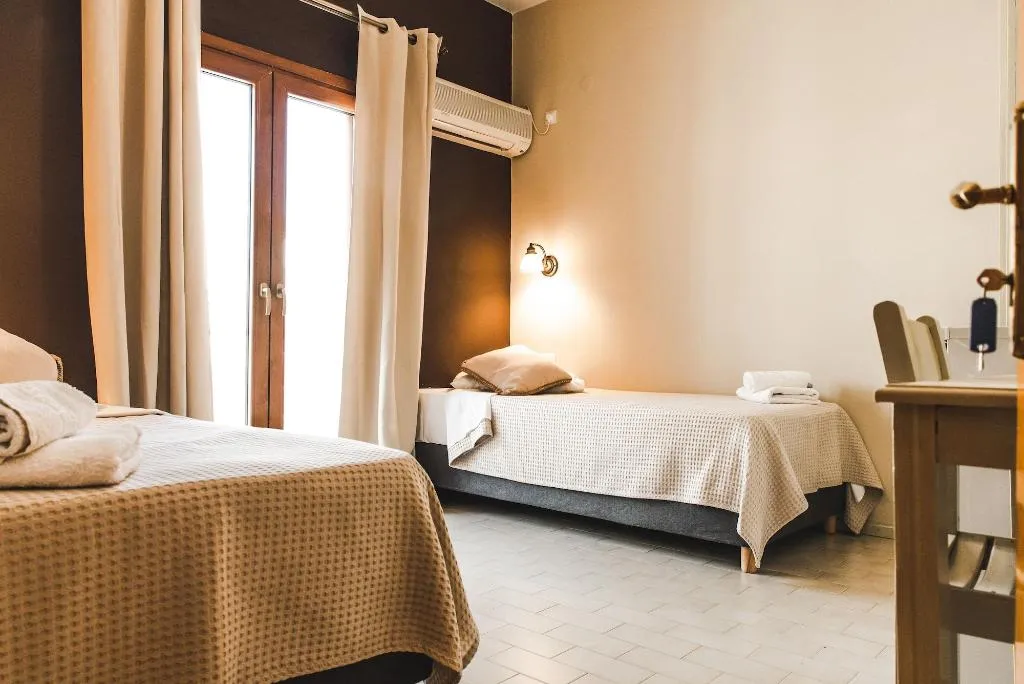 Room, Sisiotisa, Kefallinia