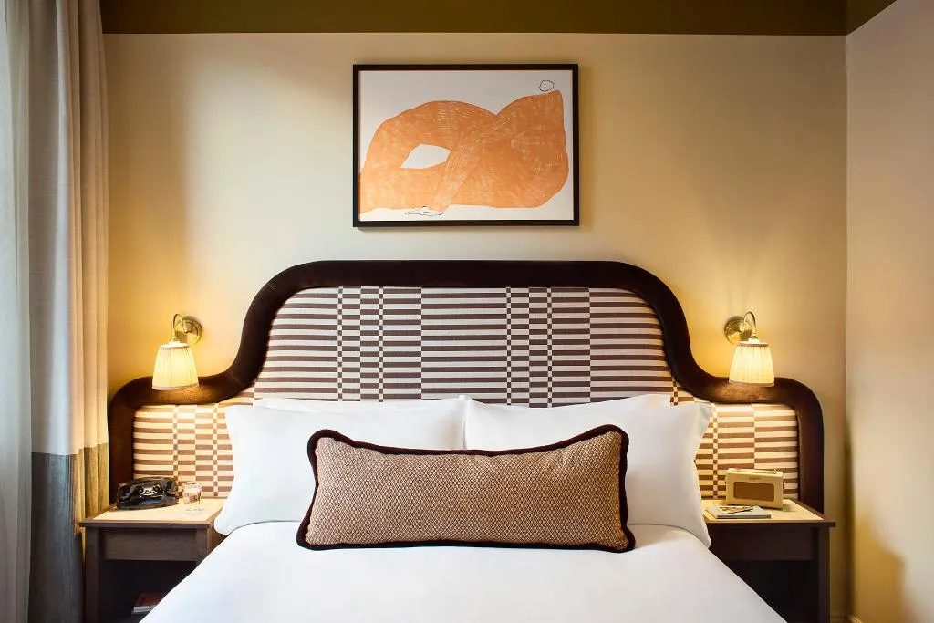 DOUBLE STANDARD Room, The Hoxton Dublin, Dublin