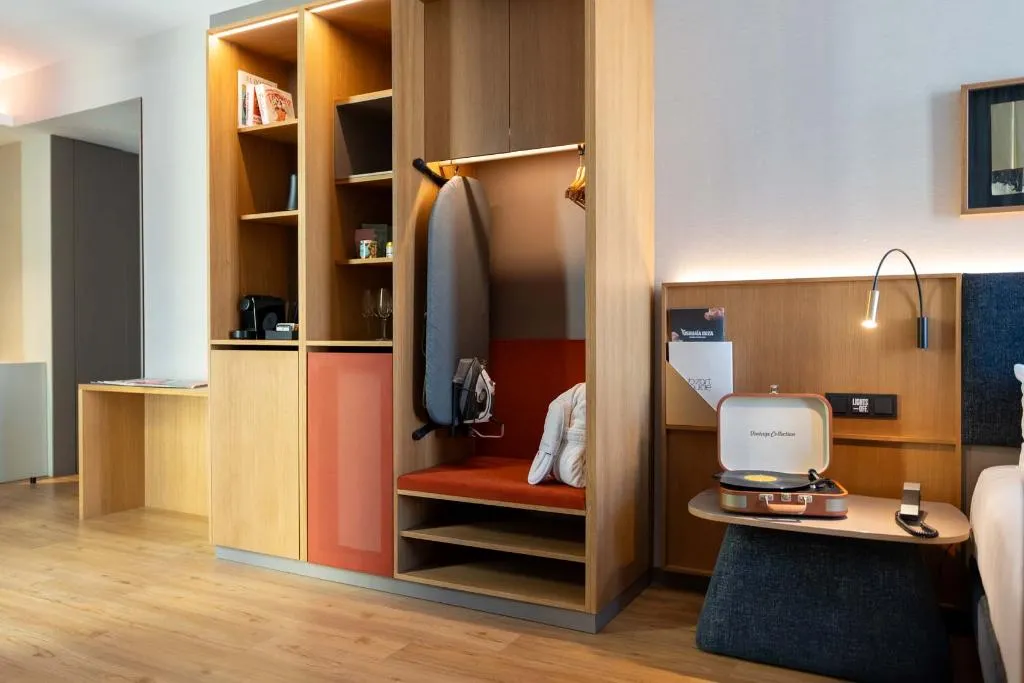 TRIPLE DELUXE Room, Ocean Drive Madrid, Madrid
