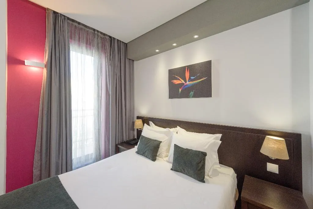 DOUBLE DELUXE WITH BALCONY Room, Hotel Luena, Lisbon