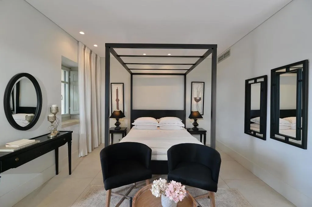 SUITE WITH JACUZZI Room, Akrolithi Boutique Hotel & Suites, Kalamata
