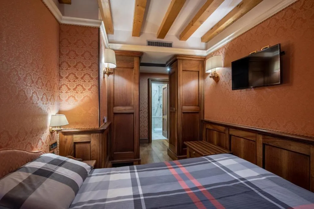 DOUBLE ANNEX Room, Hotel Montecarlo, Venice