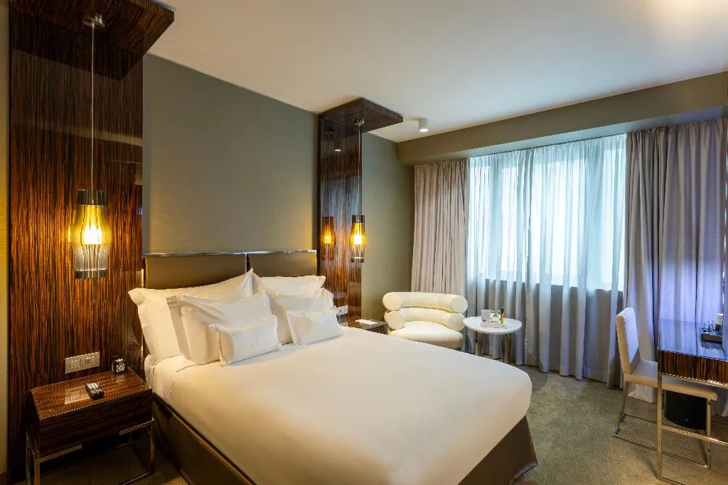 SINGLE DELUXE PREMIER Room, Altis Grand Hotel, Lisbon