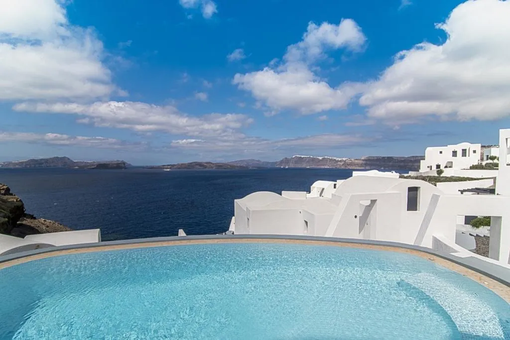 SUITE LUXURY Room, Grand Ambassador Santorini, Santorini