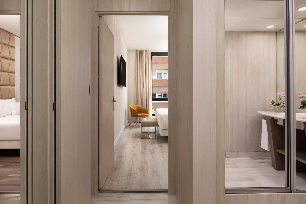 FAMILY ROOM FOUR BEDROOMS Room, NH Collection Barcelona Podium, Barcelona