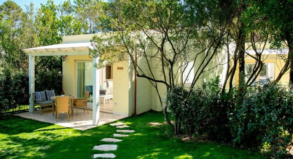 BUNGALOW DELUXE Room, Forte Village Resort Bouganville, Cagliari
